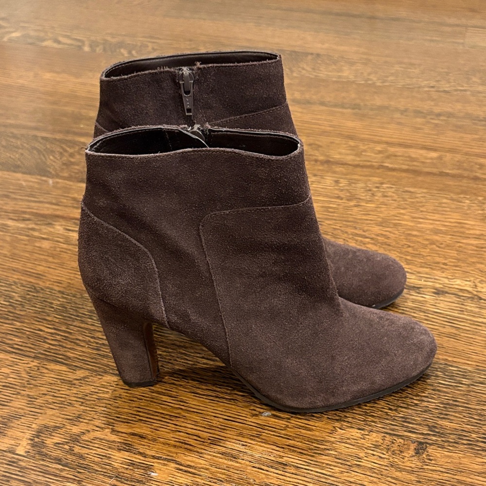 Naturalizer Brown Suede Ankle Boots